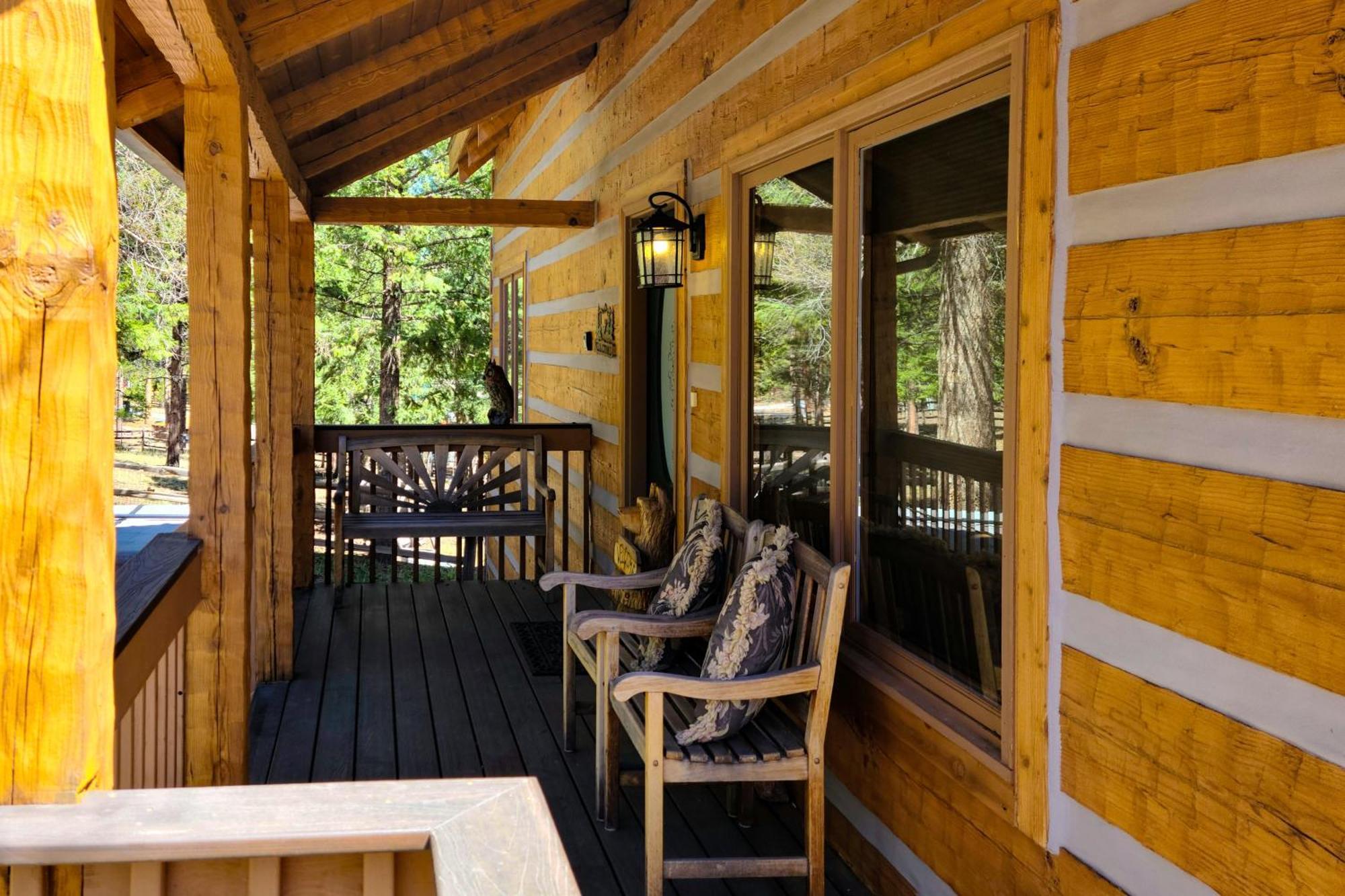 Vila Timber Wolf Woodland Park Exteriér fotografie