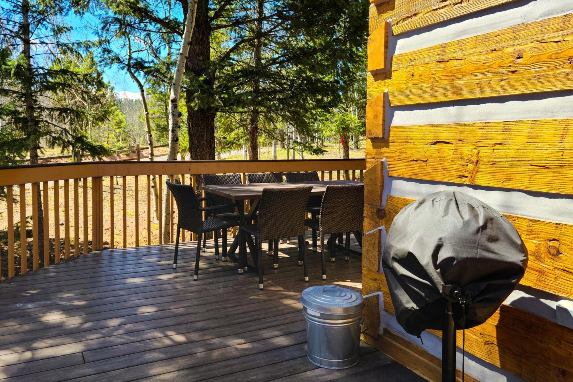 Vila Timber Wolf Woodland Park Exteriér fotografie